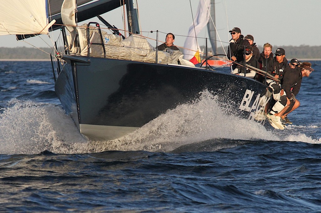 Black Betty fired up in the night race. © Bernie Kaaks